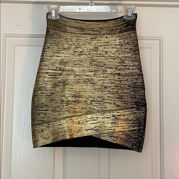 BCBGMaxAzria Dresses & Skirts - BCBG bandage skirt